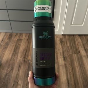 Brand NEW Stanley Chroma Thermos. Flawless.